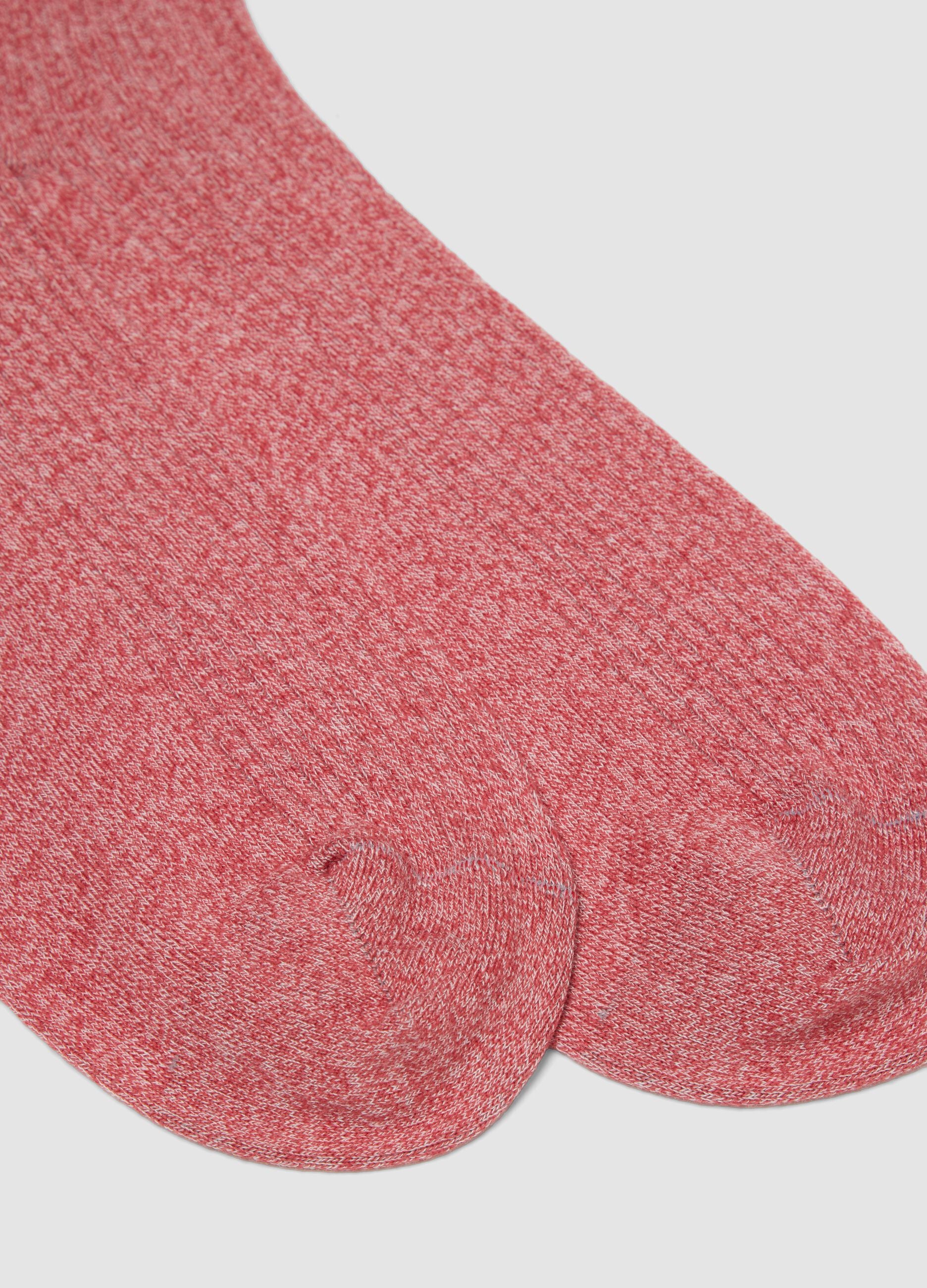 Long red socks in a stretchy cotton-linen blend