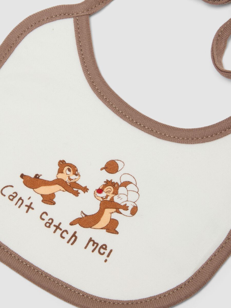 2-pack of organic cotton bibs with Chip and Dale print_1