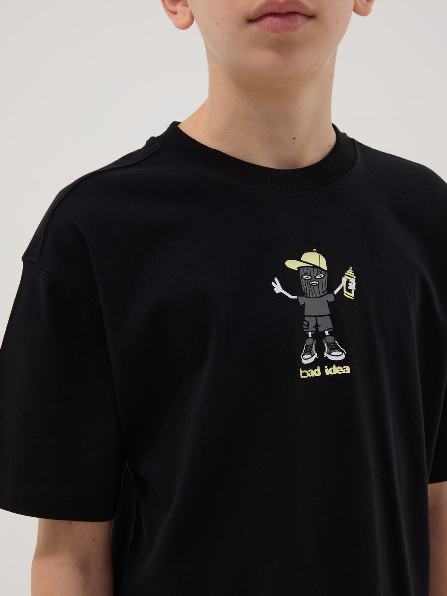 Black pure cotton oversize fit boys' t-shirt with print_1