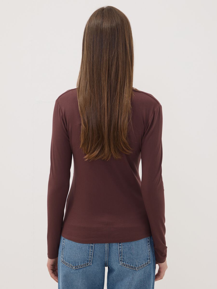 Brown stretch viscose slim-fit T-shirt with front ruching_3