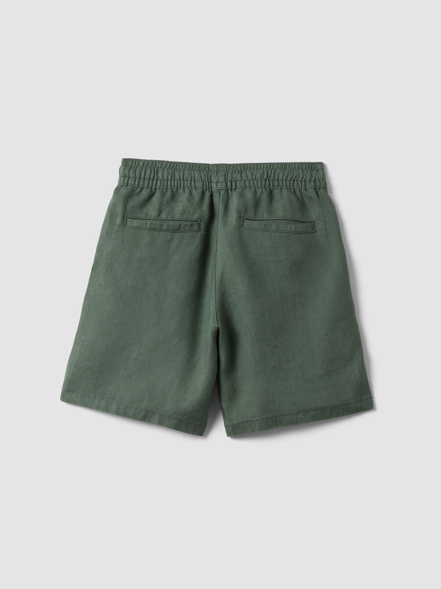 Green pure linen baggy fit cargo shorts for boys_4
