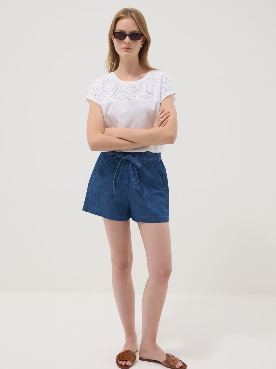 White pure cotton T-shirt with broderie anglaise detail, regular fit_1