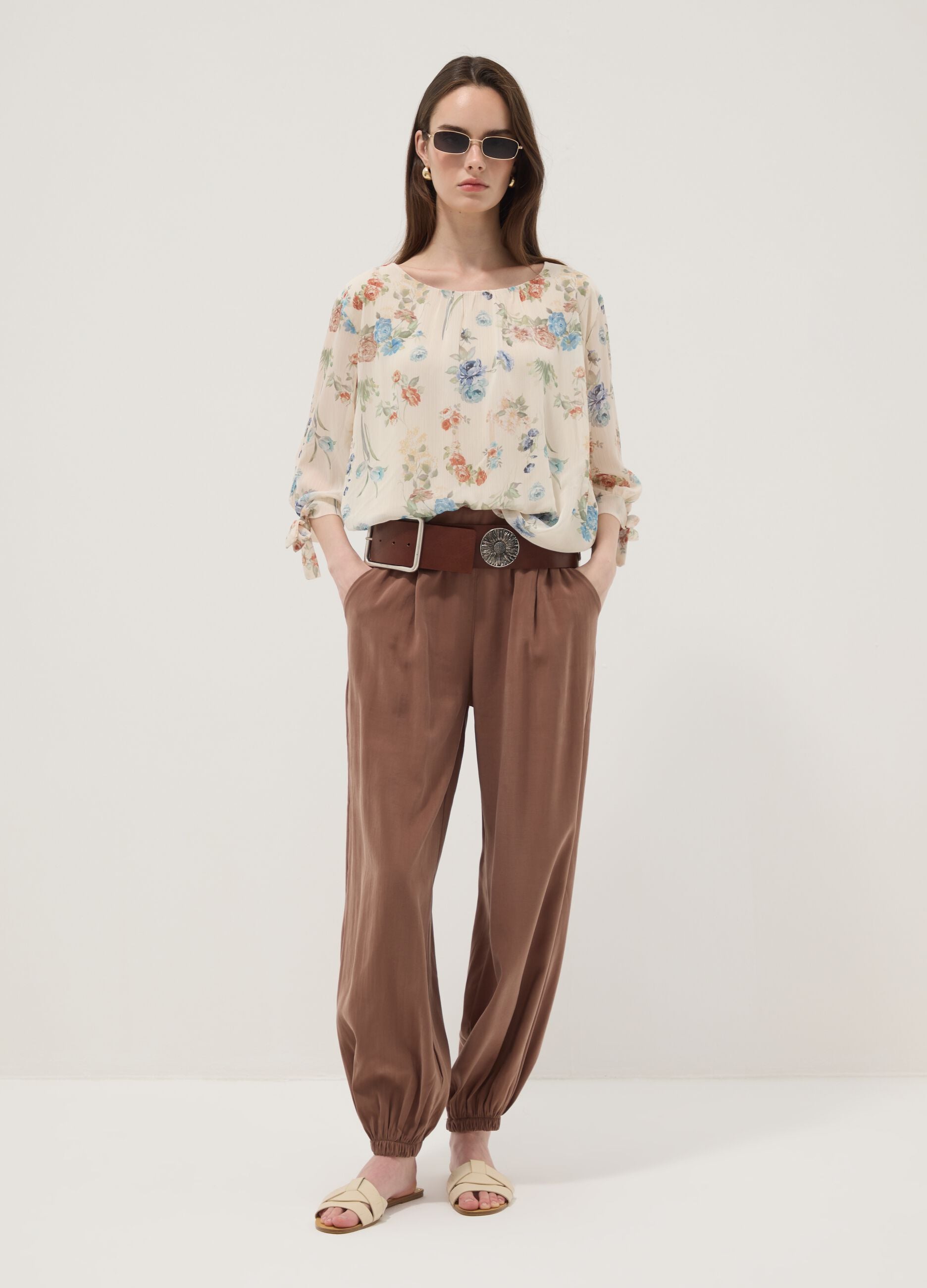 Brown viscose-blend trousers with elasticated cuffs, regular fit