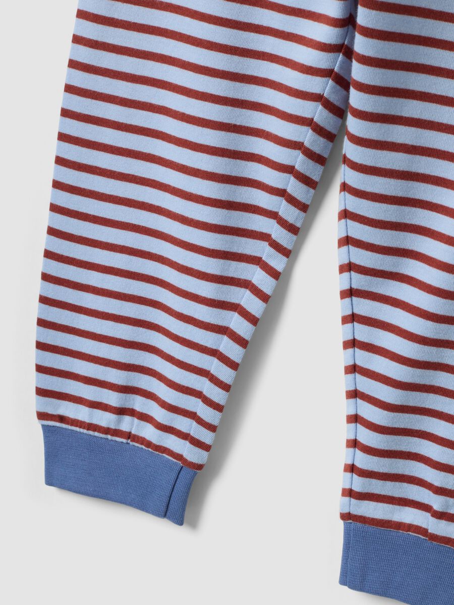 Multicolour striped organic cotton pyjamas with embroidered lettering_3