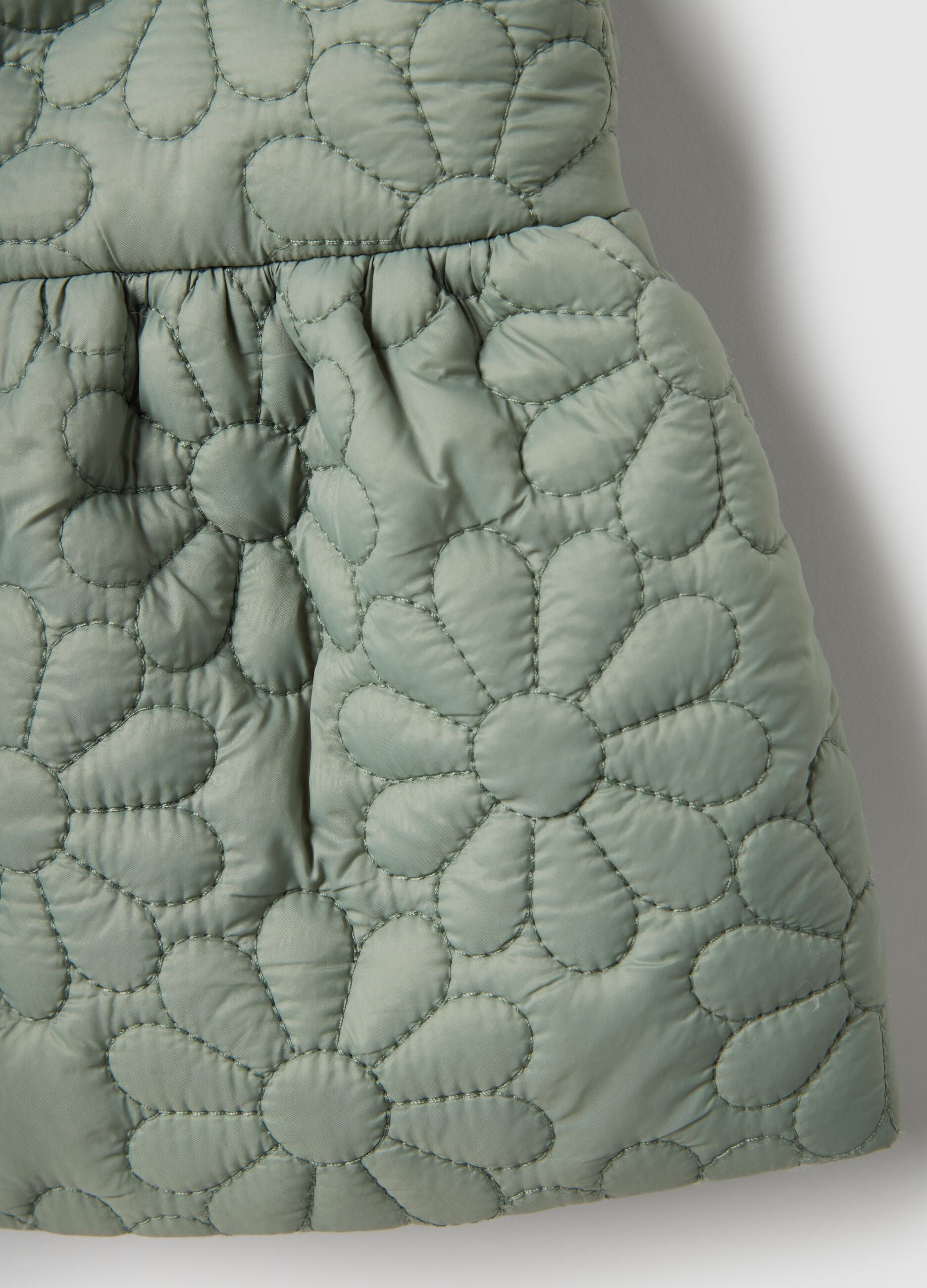 Green padded jacket for baby girls with floral embroidered design, regular fit