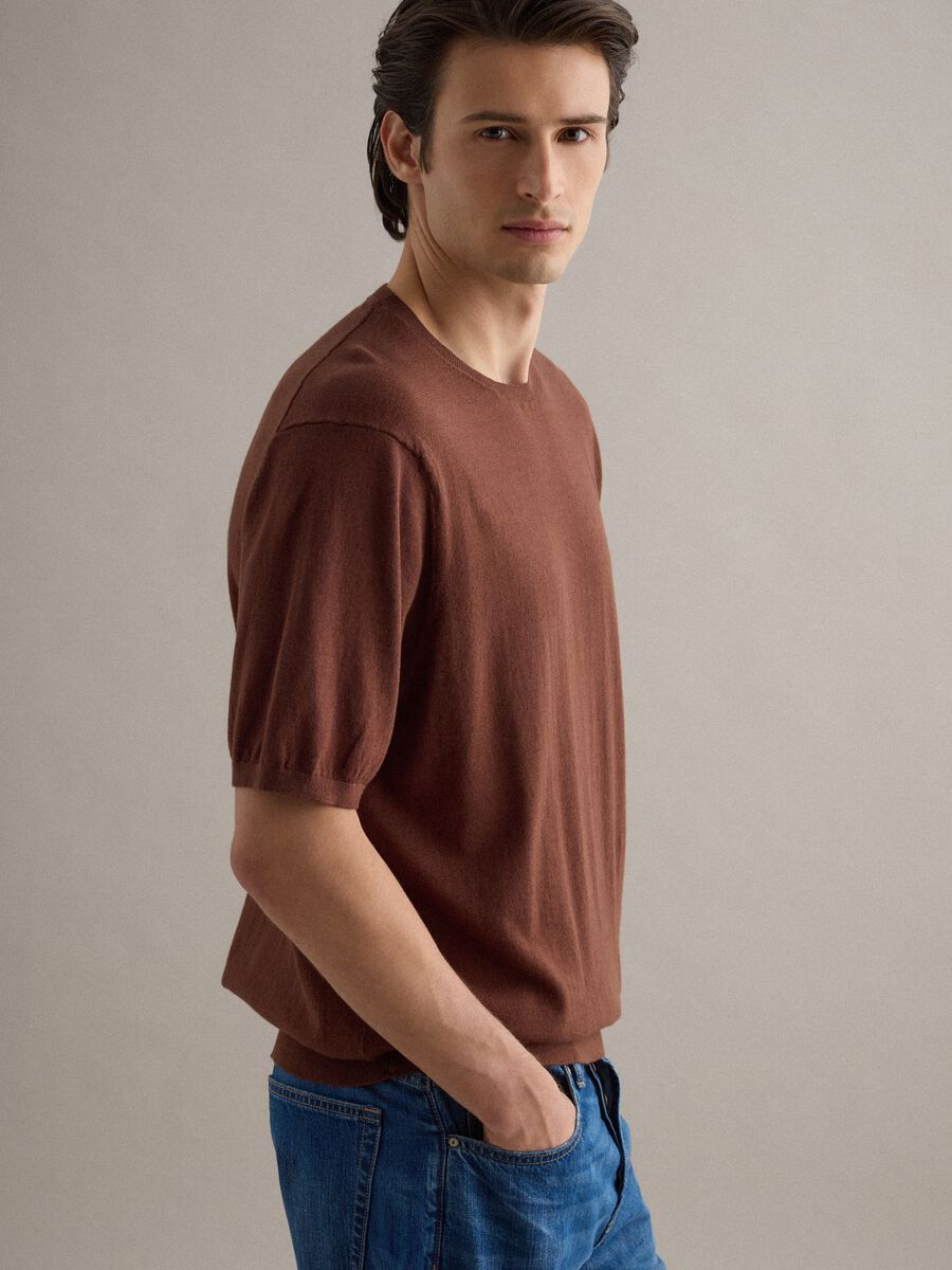 Short-sleeve brown regular fit t-shirt in cotton, linen and silk blend_0