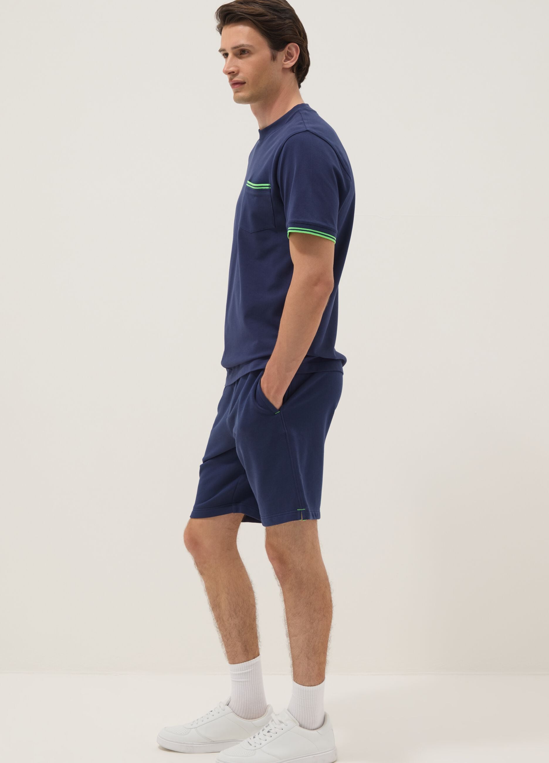 Blue stretch cotton T-shirt with chest pocket
