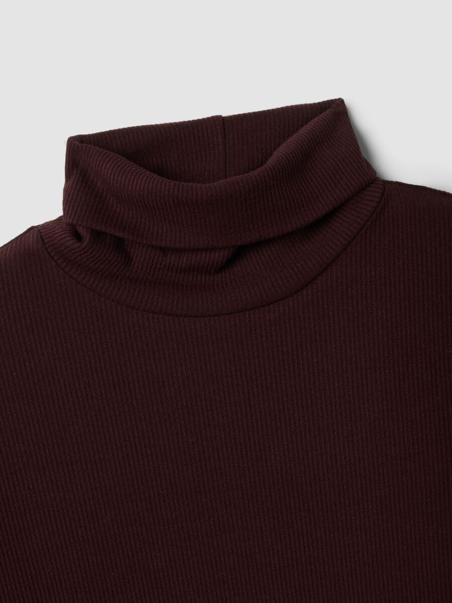 Maglia viola in viscosa elasticizzata a girocollo regular fit_1