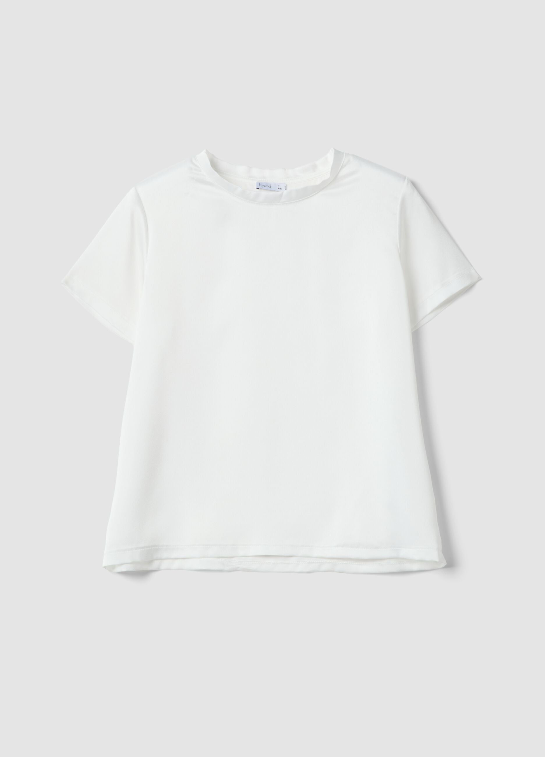 White short-sleeve T-shirt with soft neckline, regular fit