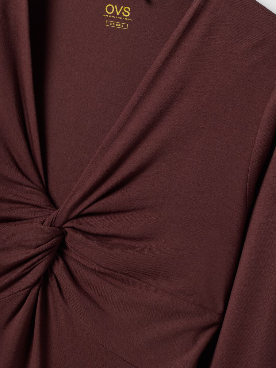 Brown stretch viscose slim-fit T-shirt with front ruching_5