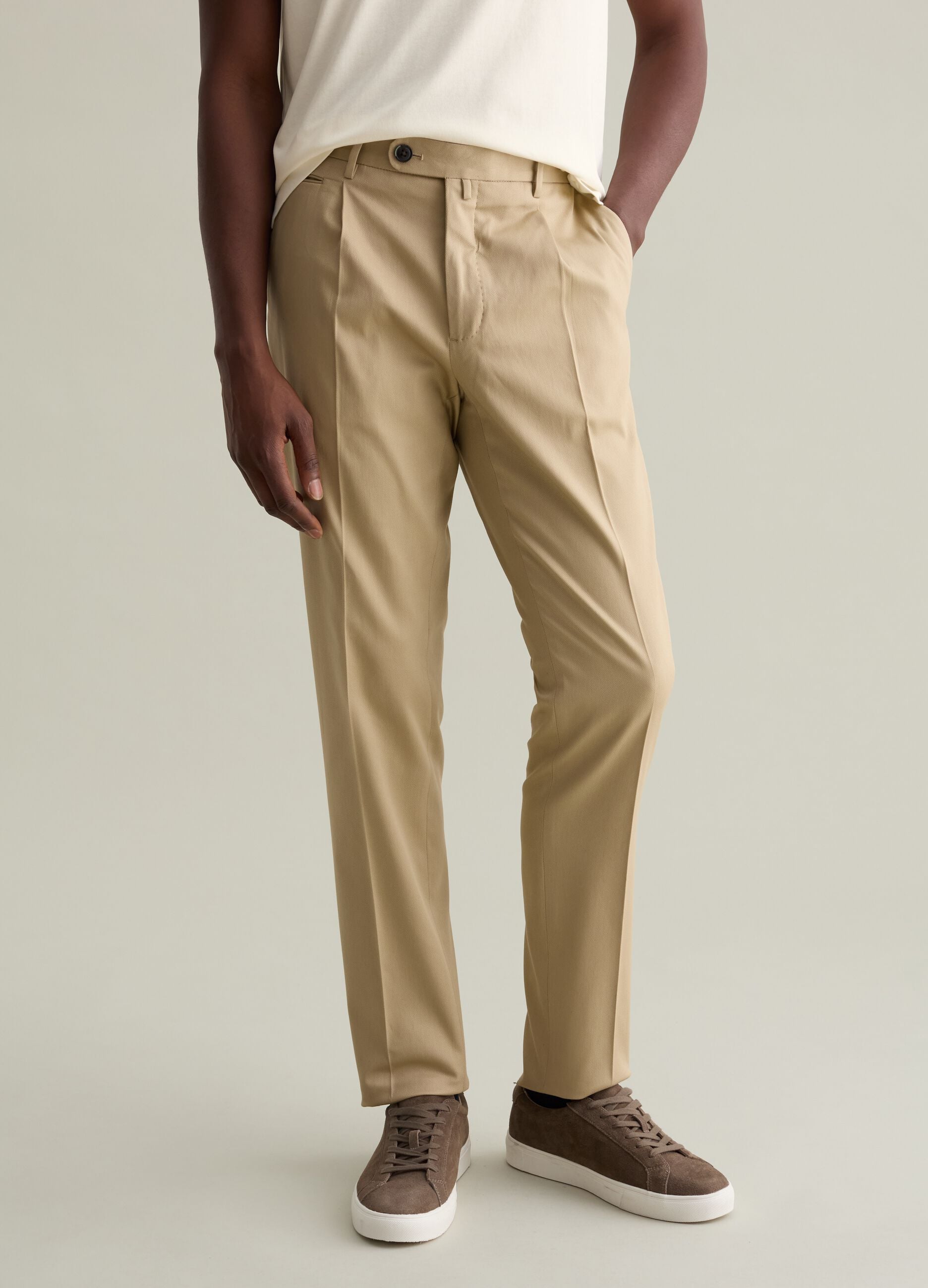Contemporary chino trousers with darts