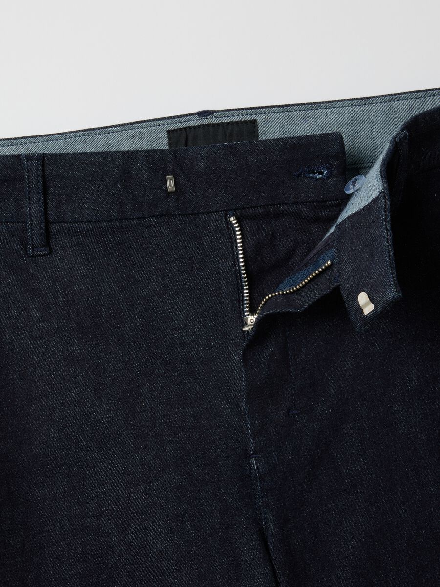 Pantaloni chino in misto cotone blu slim fit_5