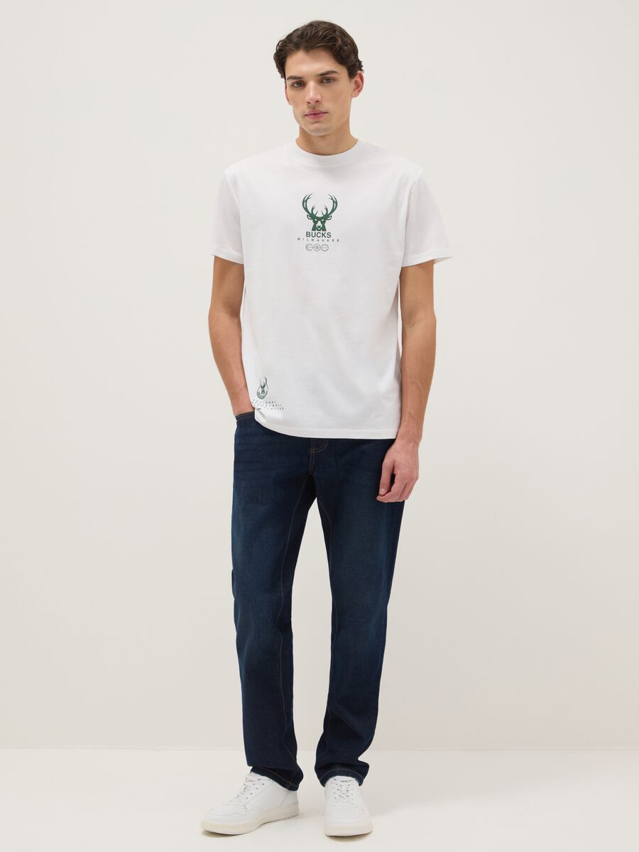 White pure cotton regular fit T-shirt with Milwaukee Bucks logo_1