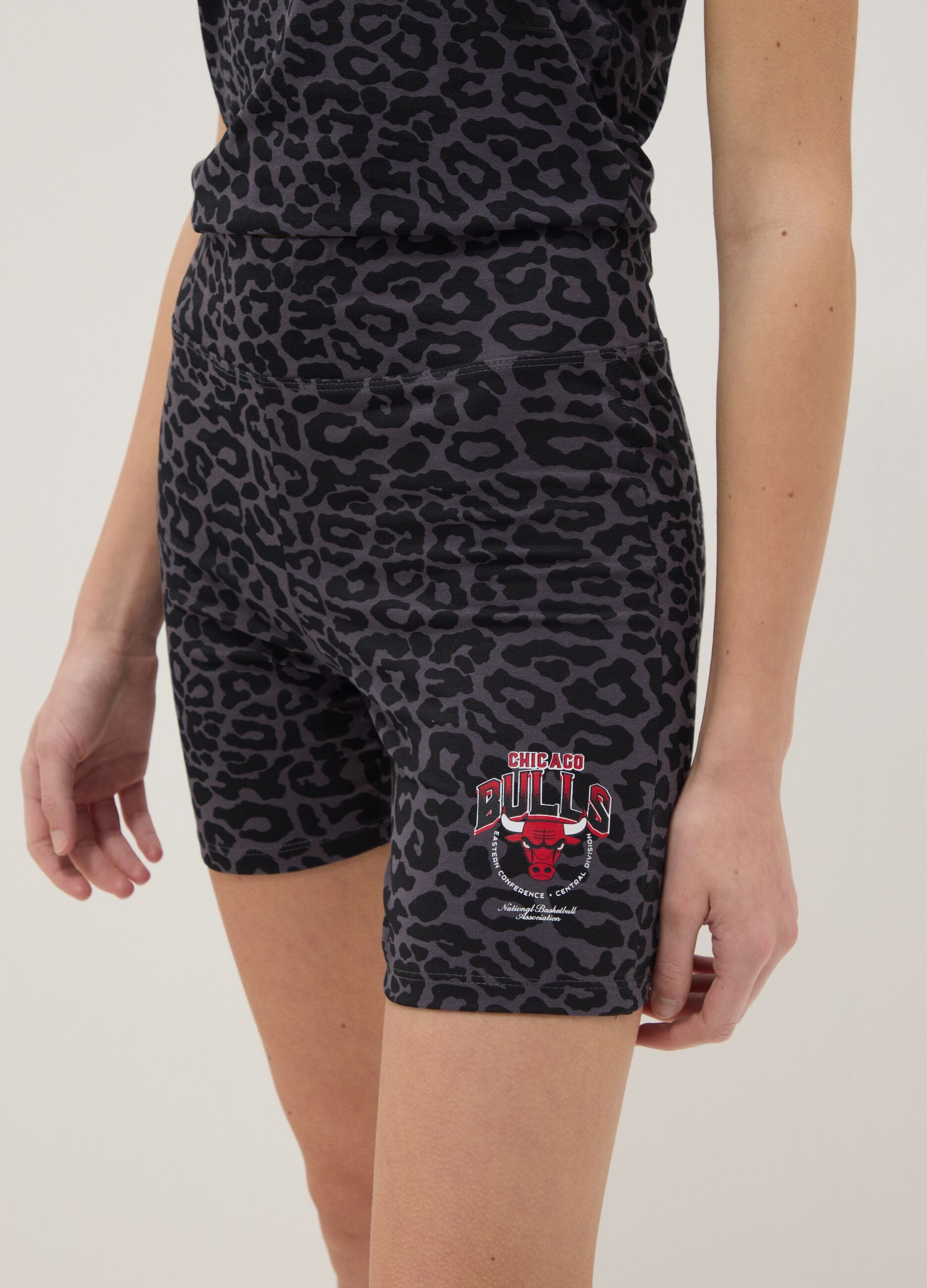 High-waisted black stretch cotton shorts