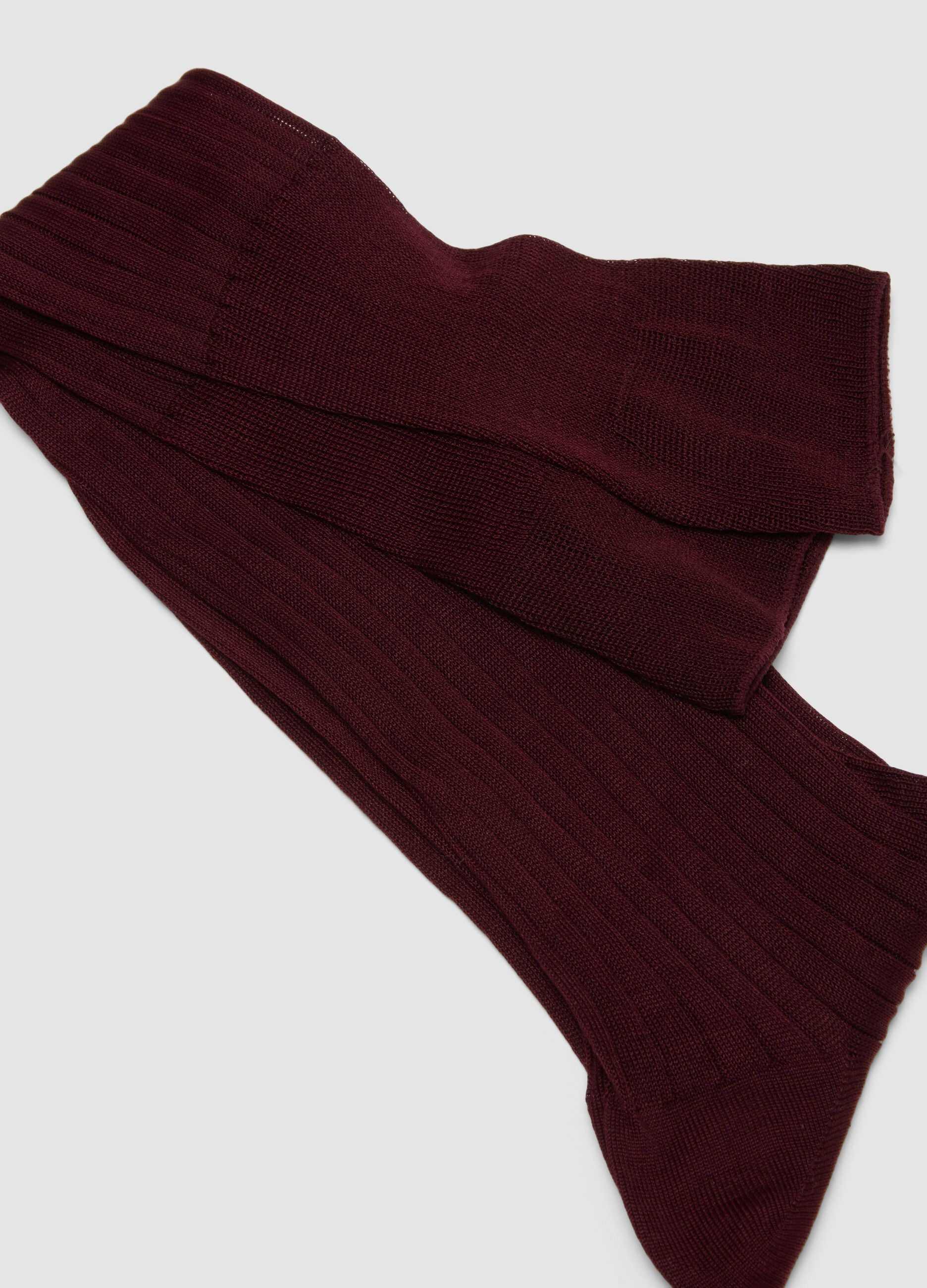 Red long ribbed socks in pure cotton