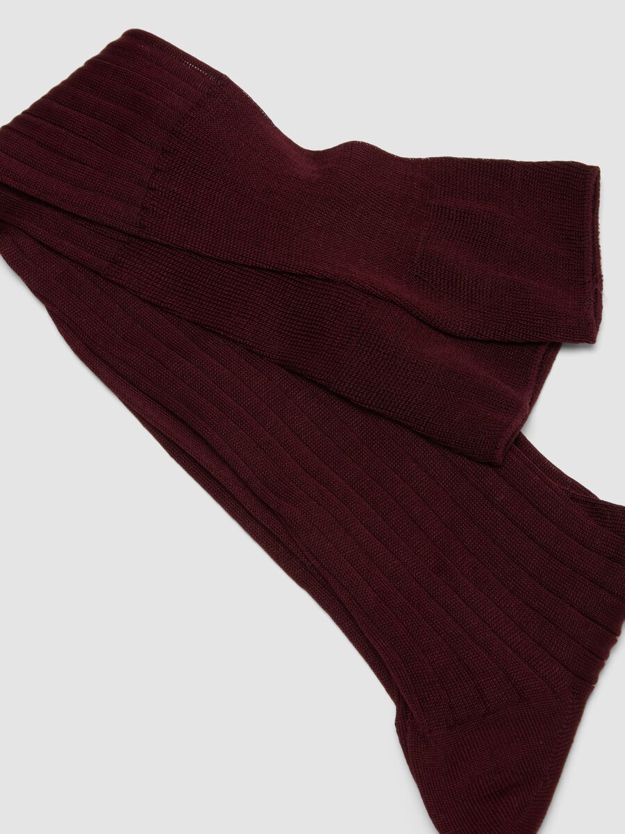 Red long ribbed socks in pure cotton_2