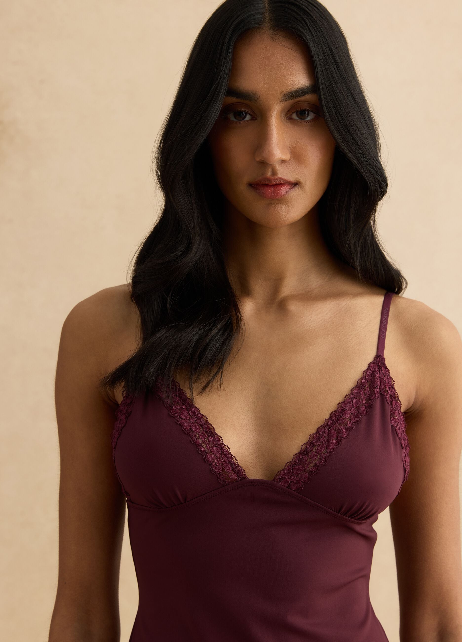 Red regular fit camisole with lace details and thin straps