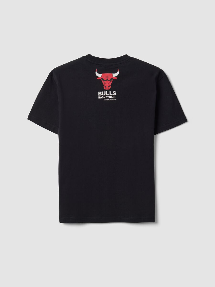 Black pure cotton T-shirt with Chicago Bulls print for boys_4