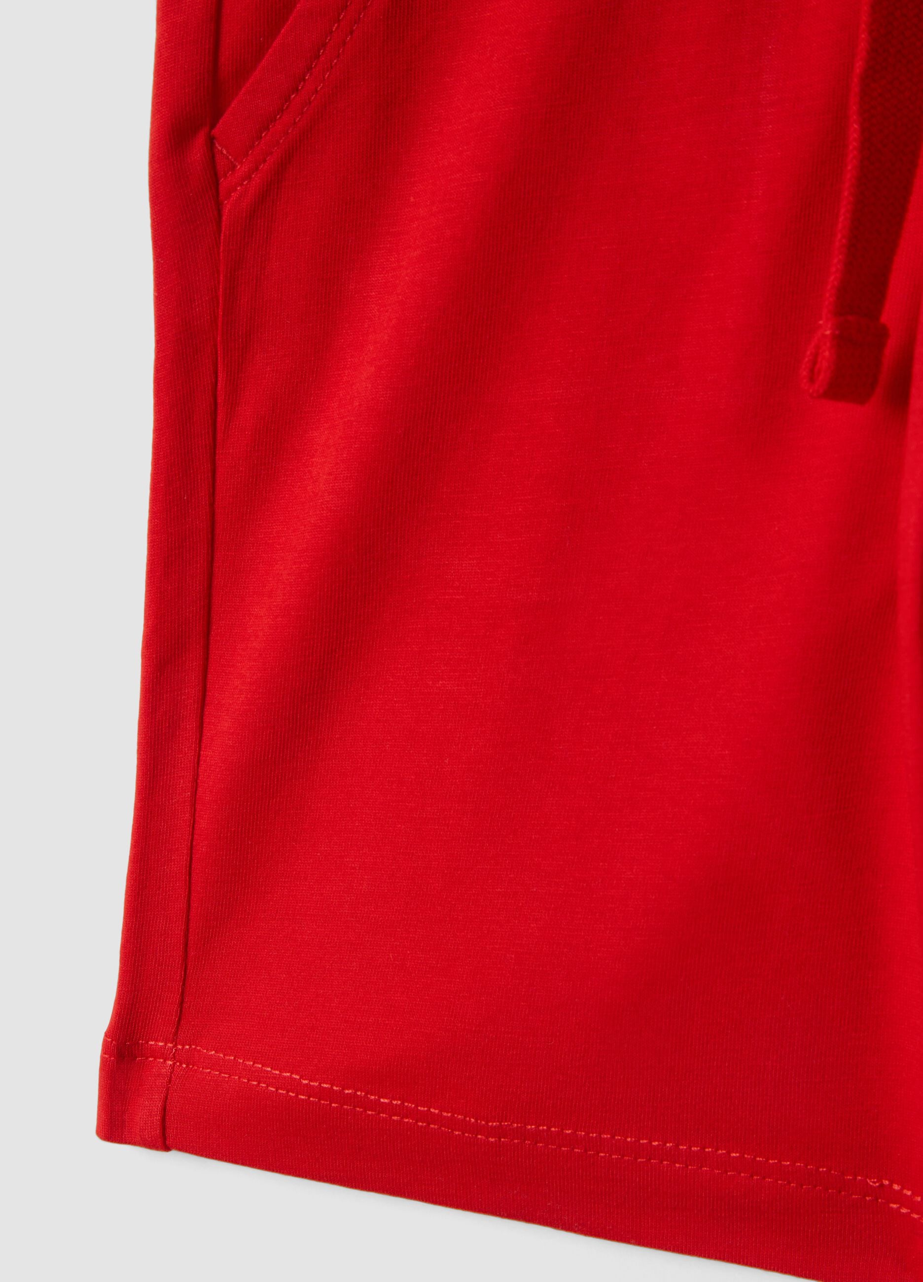 Boys&rsquo; red pure cotton shorts, regular fit