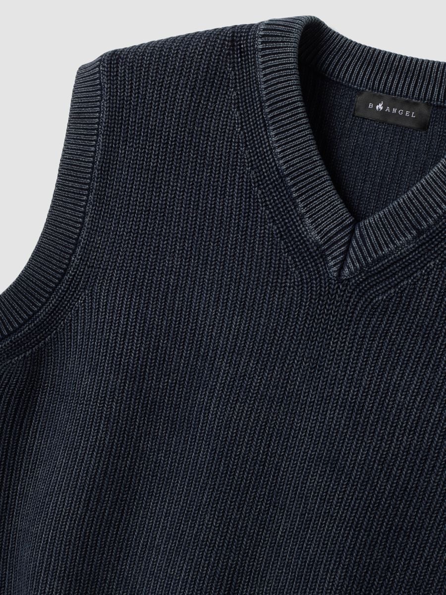 Gilet blu cropped in puro cotone con scollo profondo a V_5