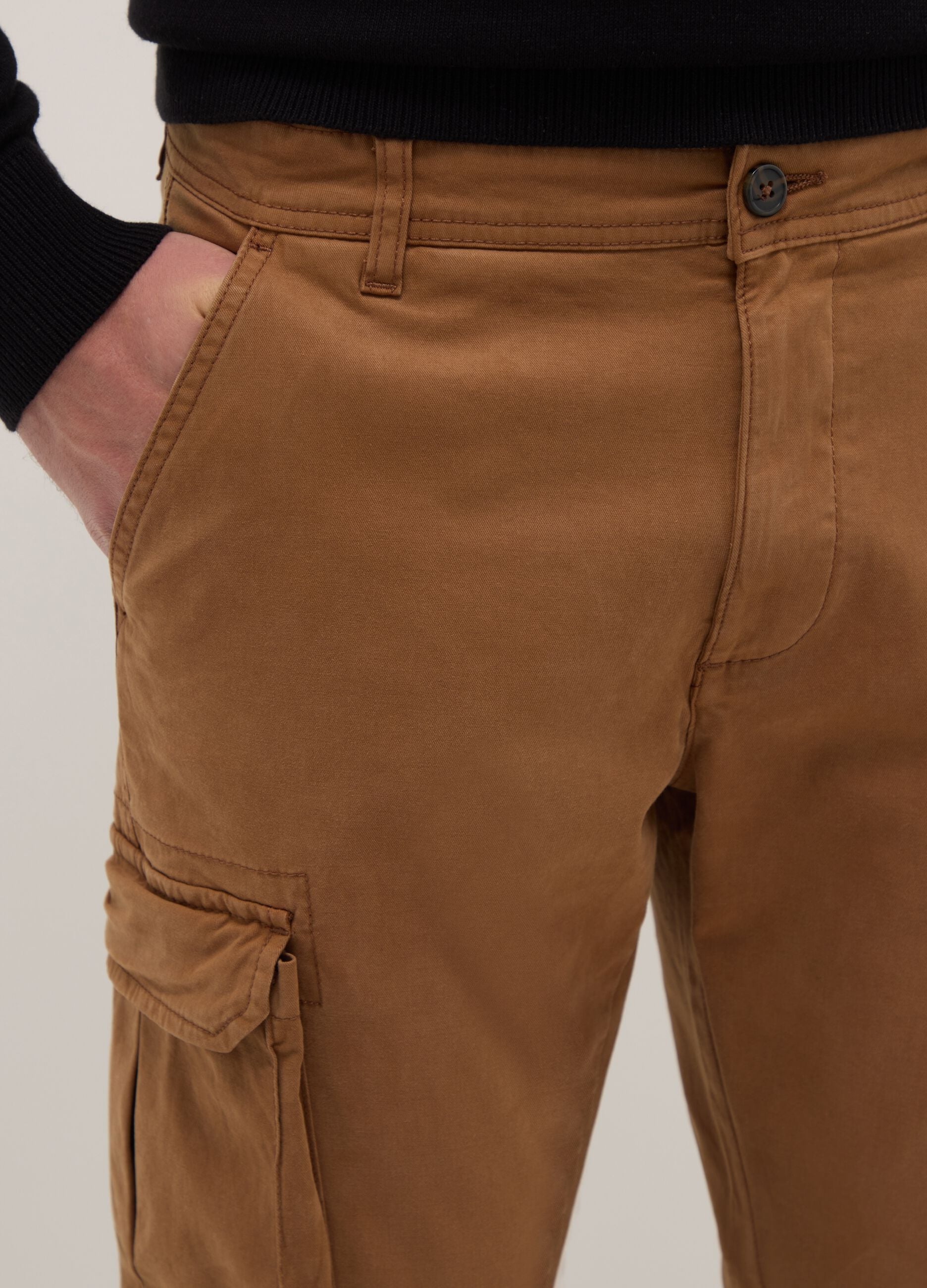Slim fit brown stretch cotton cargo trousers