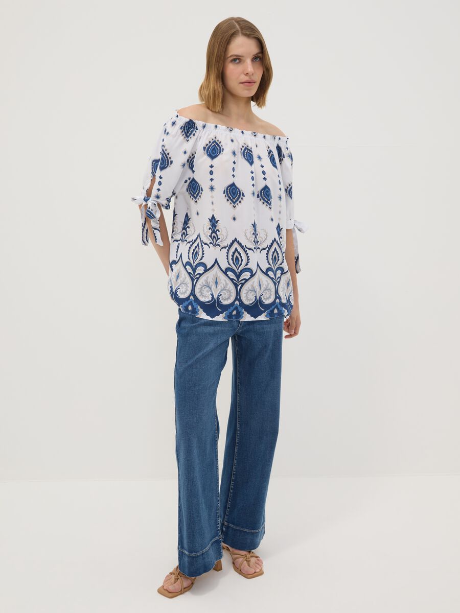 White pure-viscose short-sleeve blouse with paisley print_2