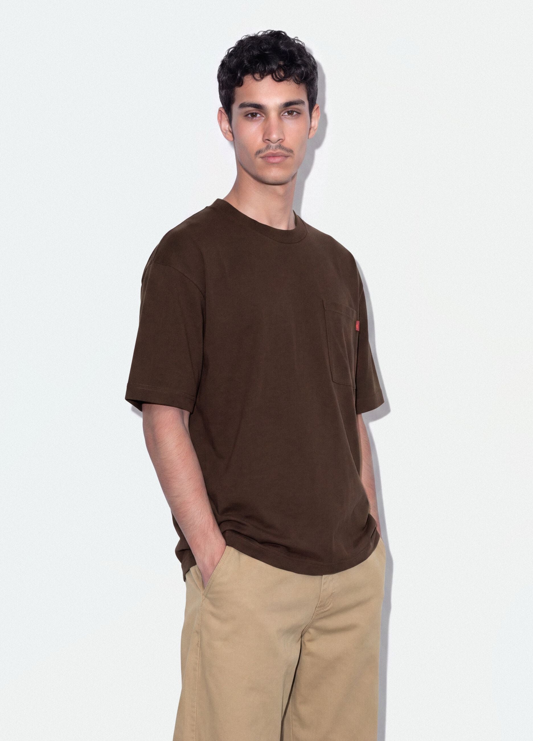 Brown pure cotton T-shirt with chest pocket, boxy fit
