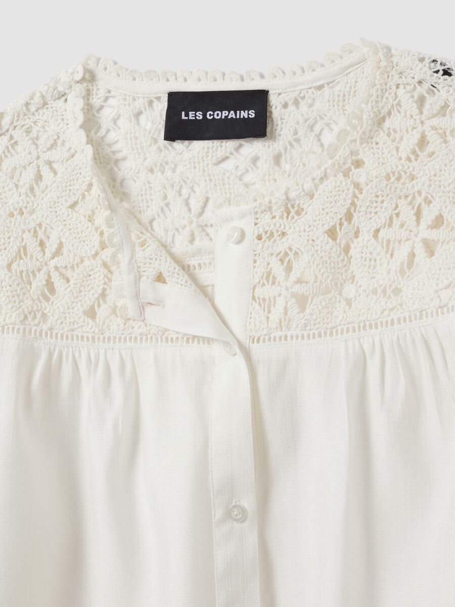 White regular-fit viscose-blend shirt with lace inserts_5