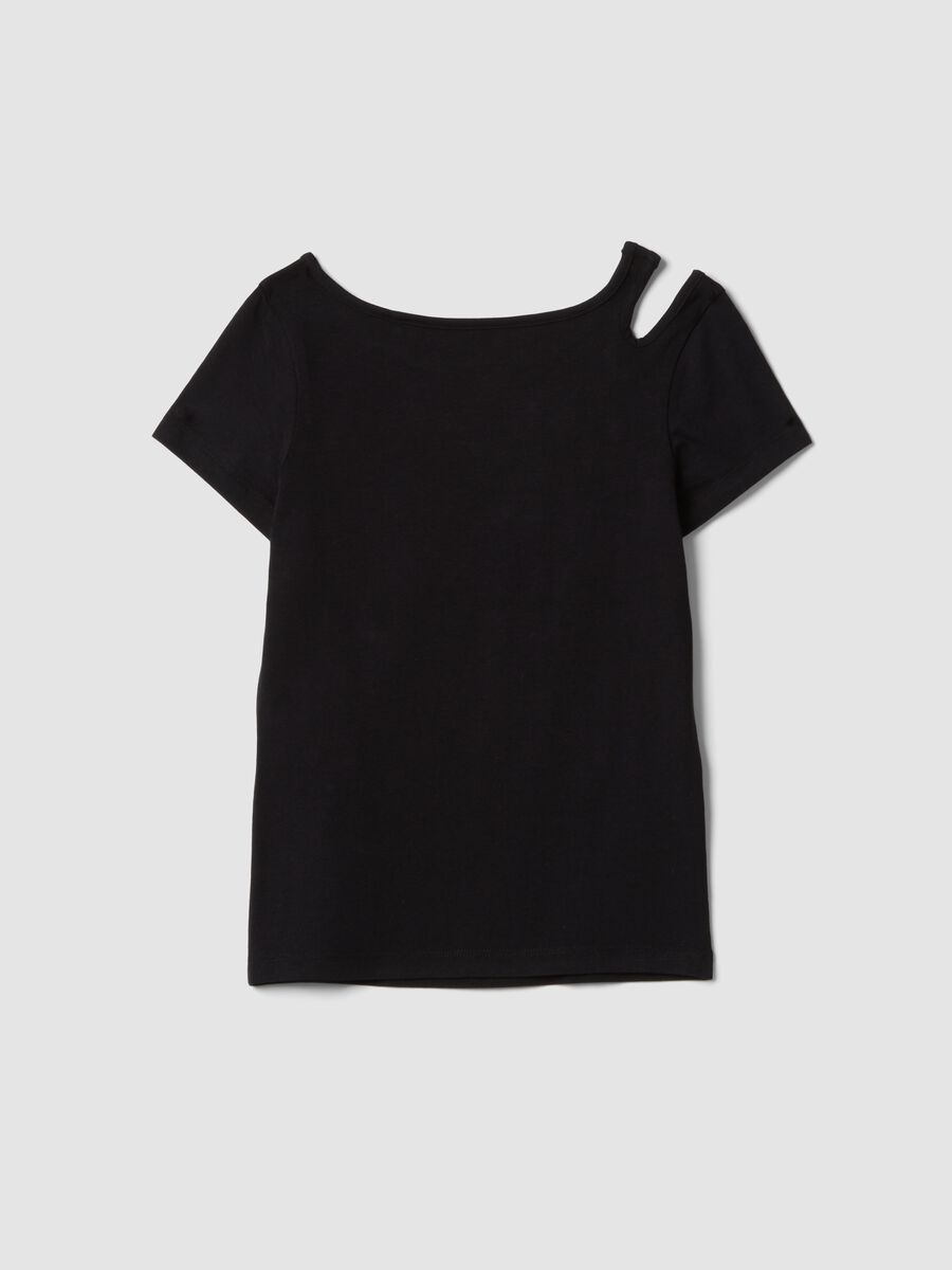 T-shirt nera in cotone organico con spalla cut-out_4