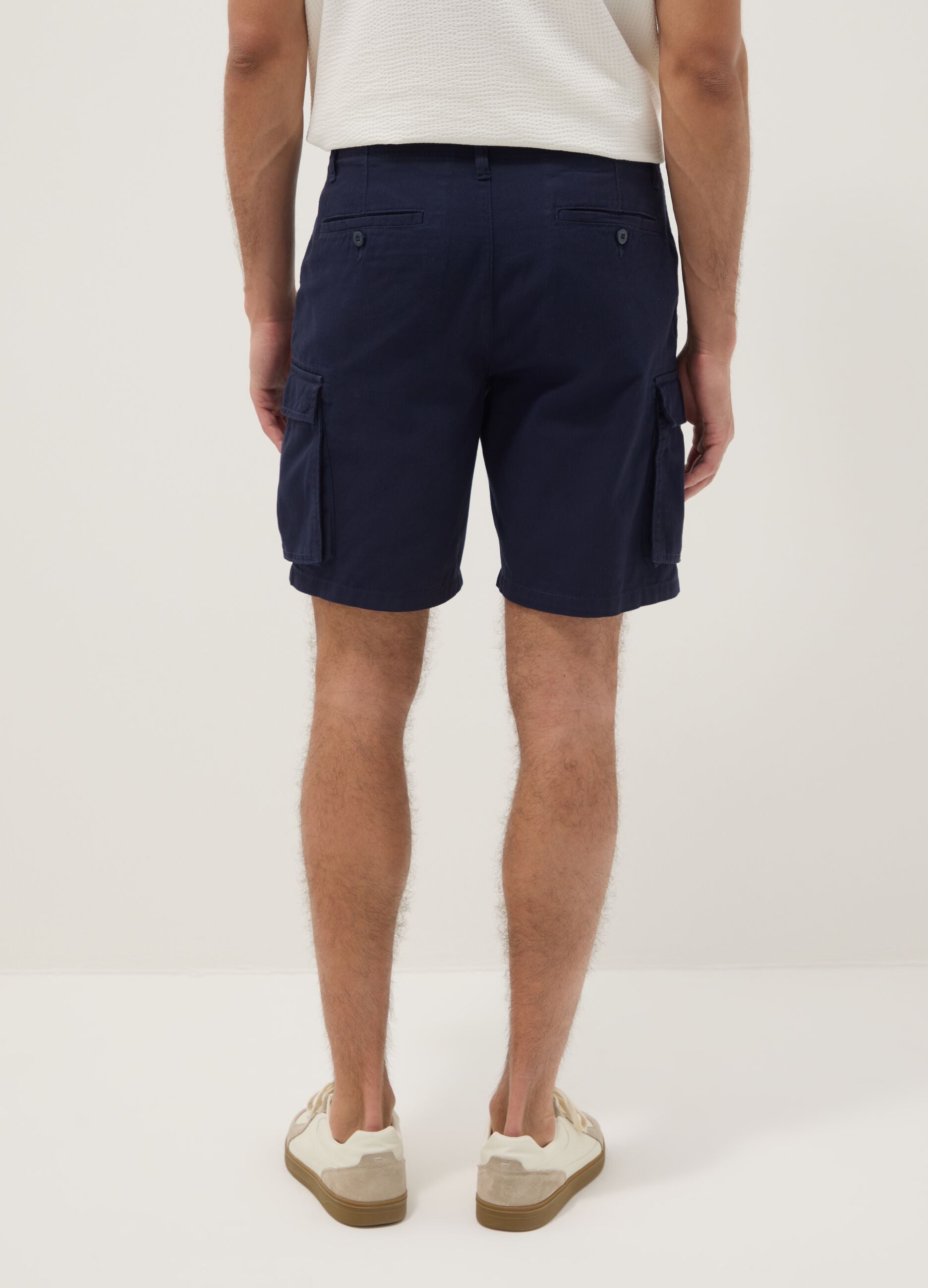 Blue regular-fit pure cotton cargo shorts