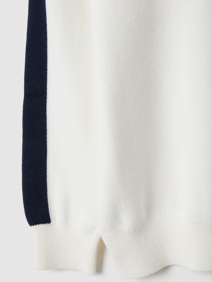 White pure cotton jumper with blue stripes, oversized fit for children_3