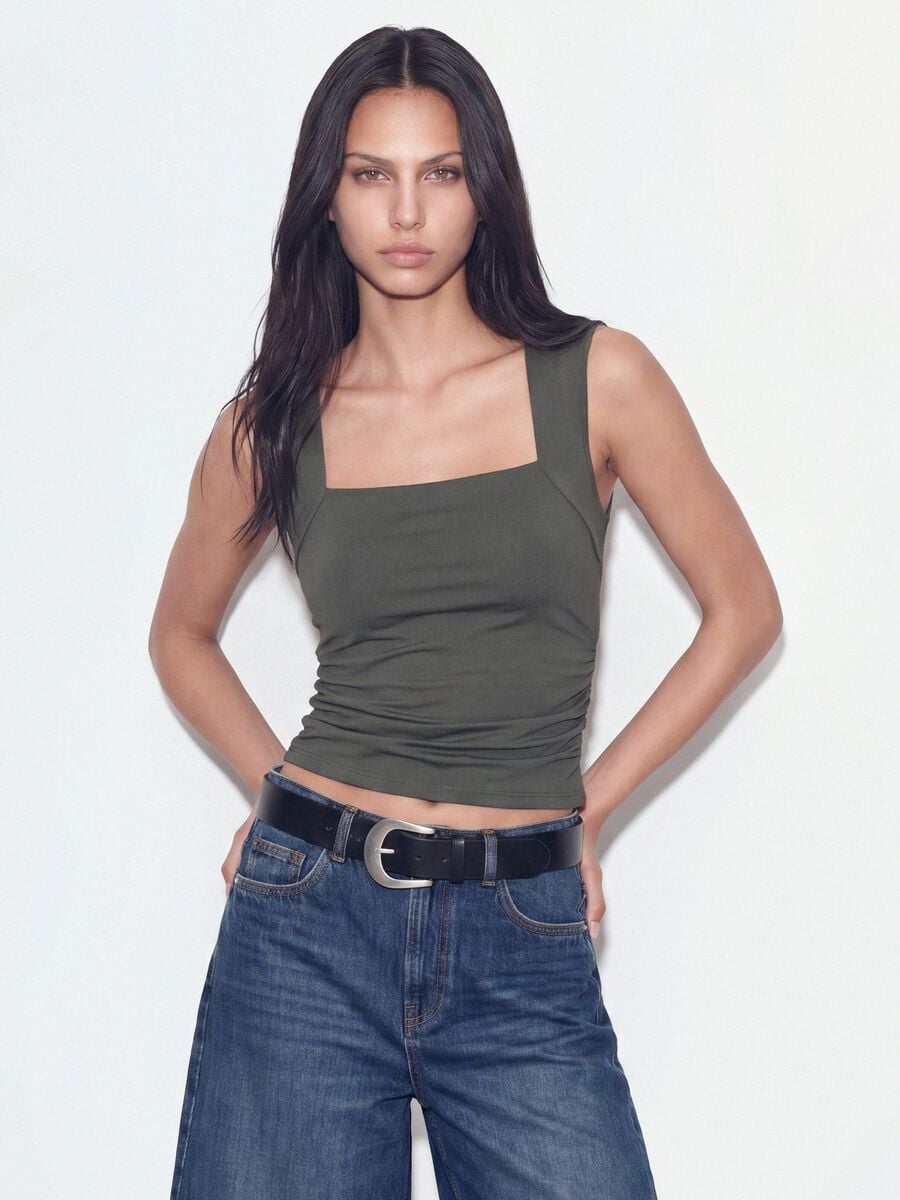Tank top verde in tessuto elasticizzato con arricciature laterali_0