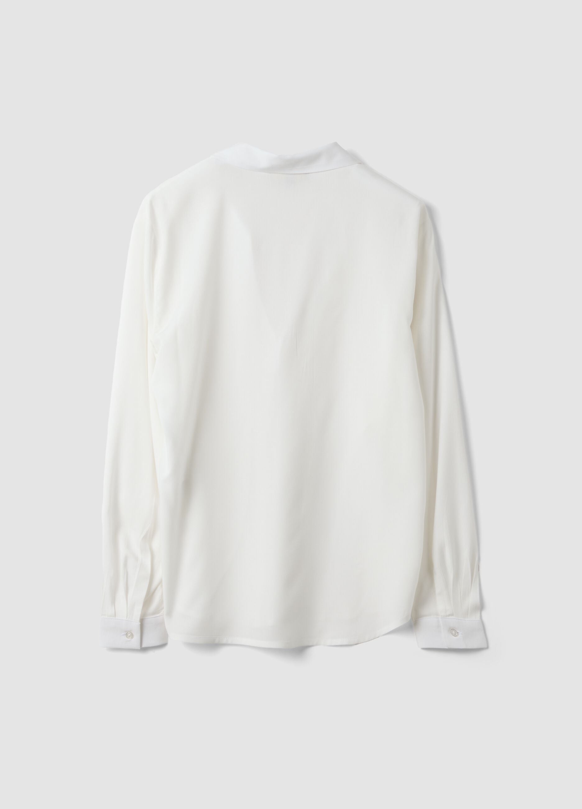 White pure viscose shirt with classic collar, regular fit