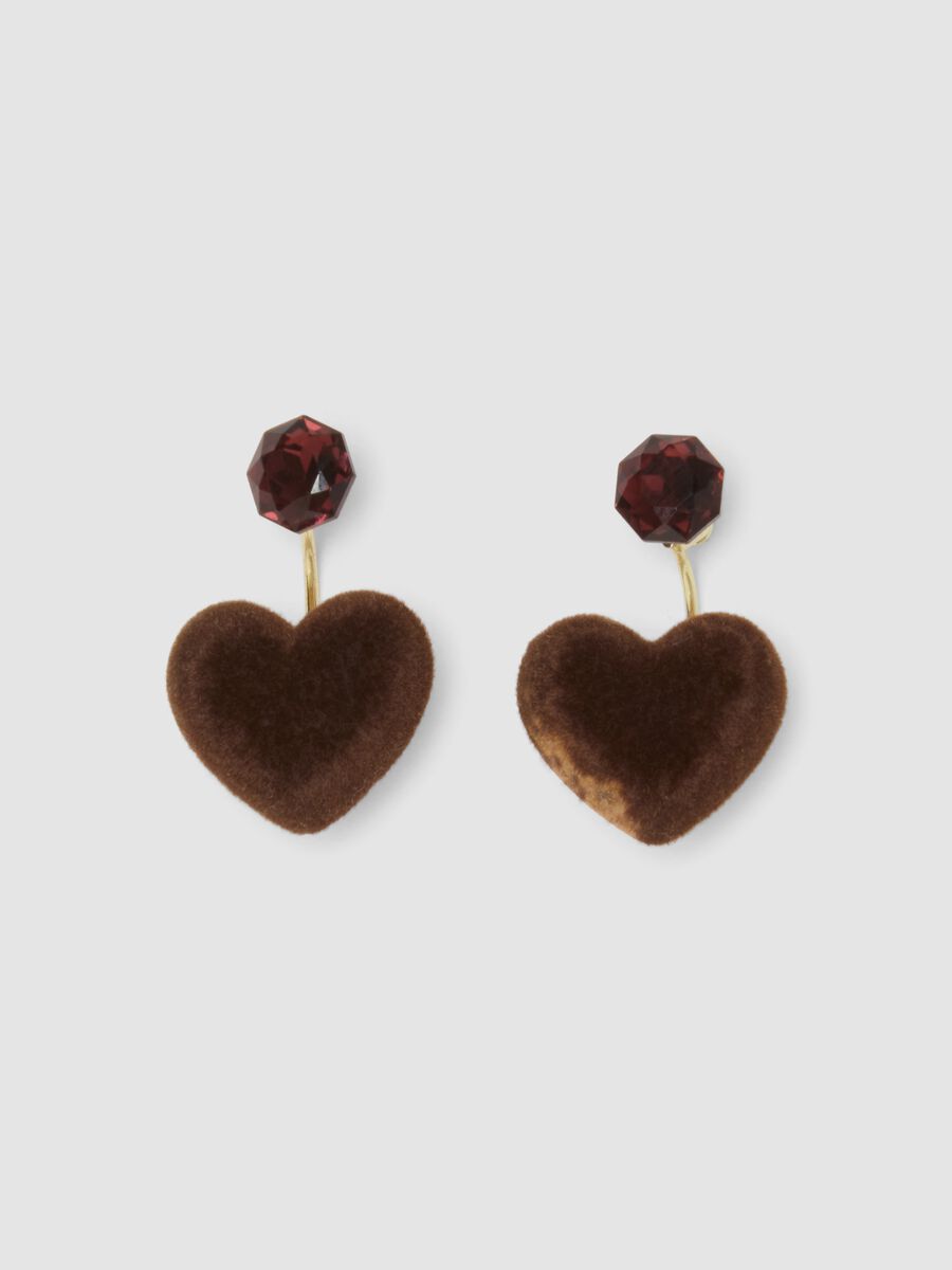 Orecchini marroni a cuore con pietra rossa_0