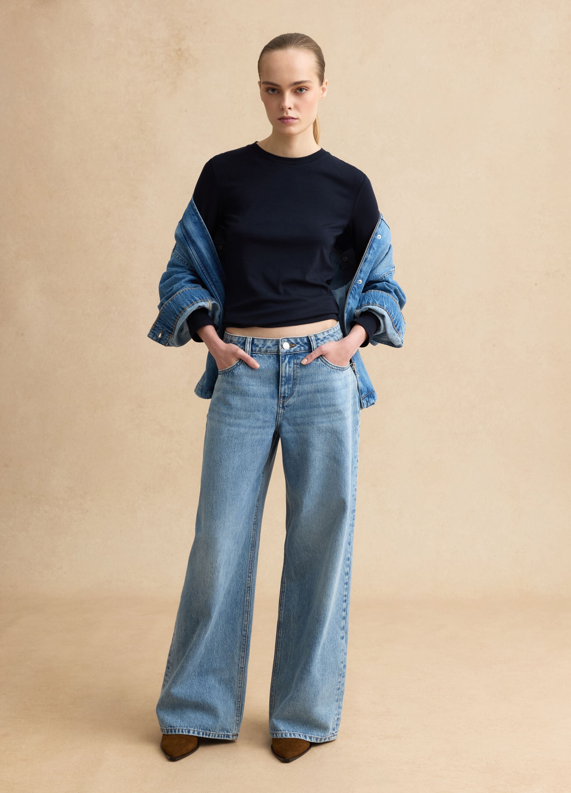Blue long-sleeve crew-neck regular fit sweater
