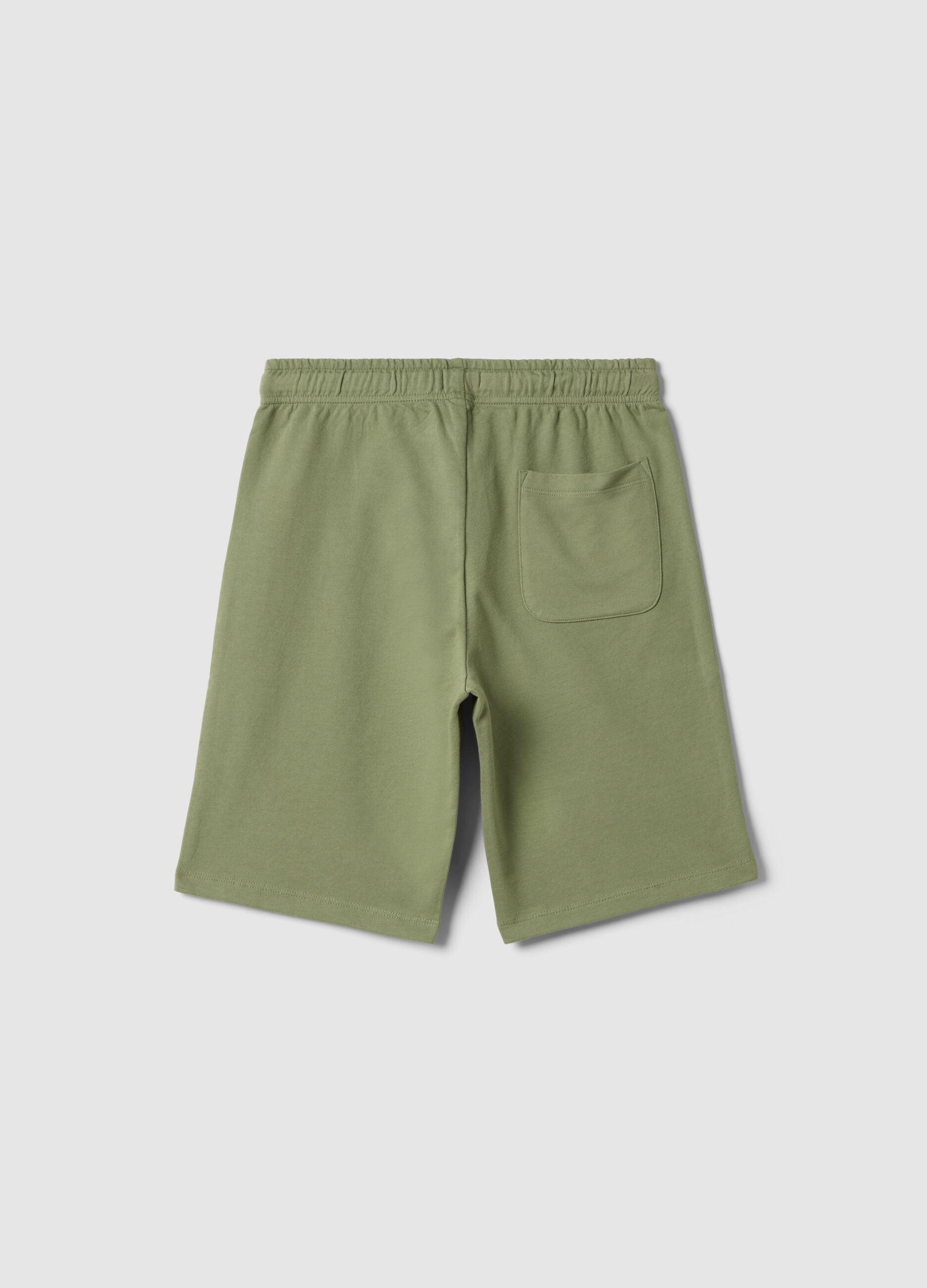 Green pure cotton shorts for boys regular fit