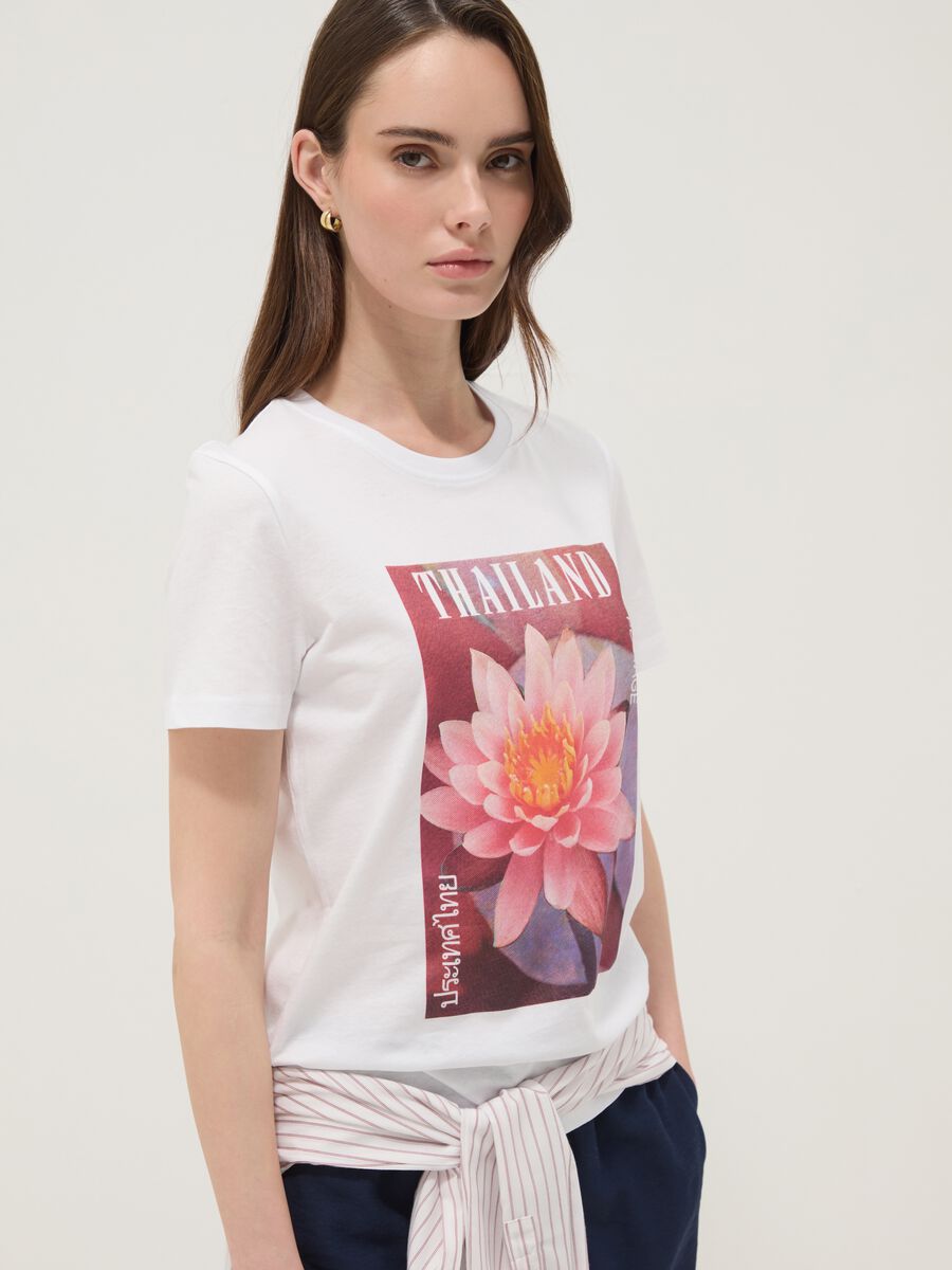 White pure cotton T-shirt with floral print_0