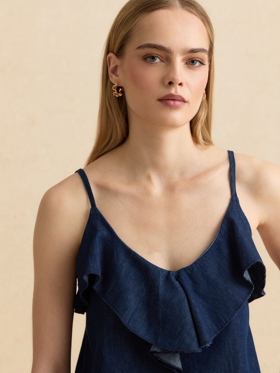 Top blu in puro cotone con volant_0