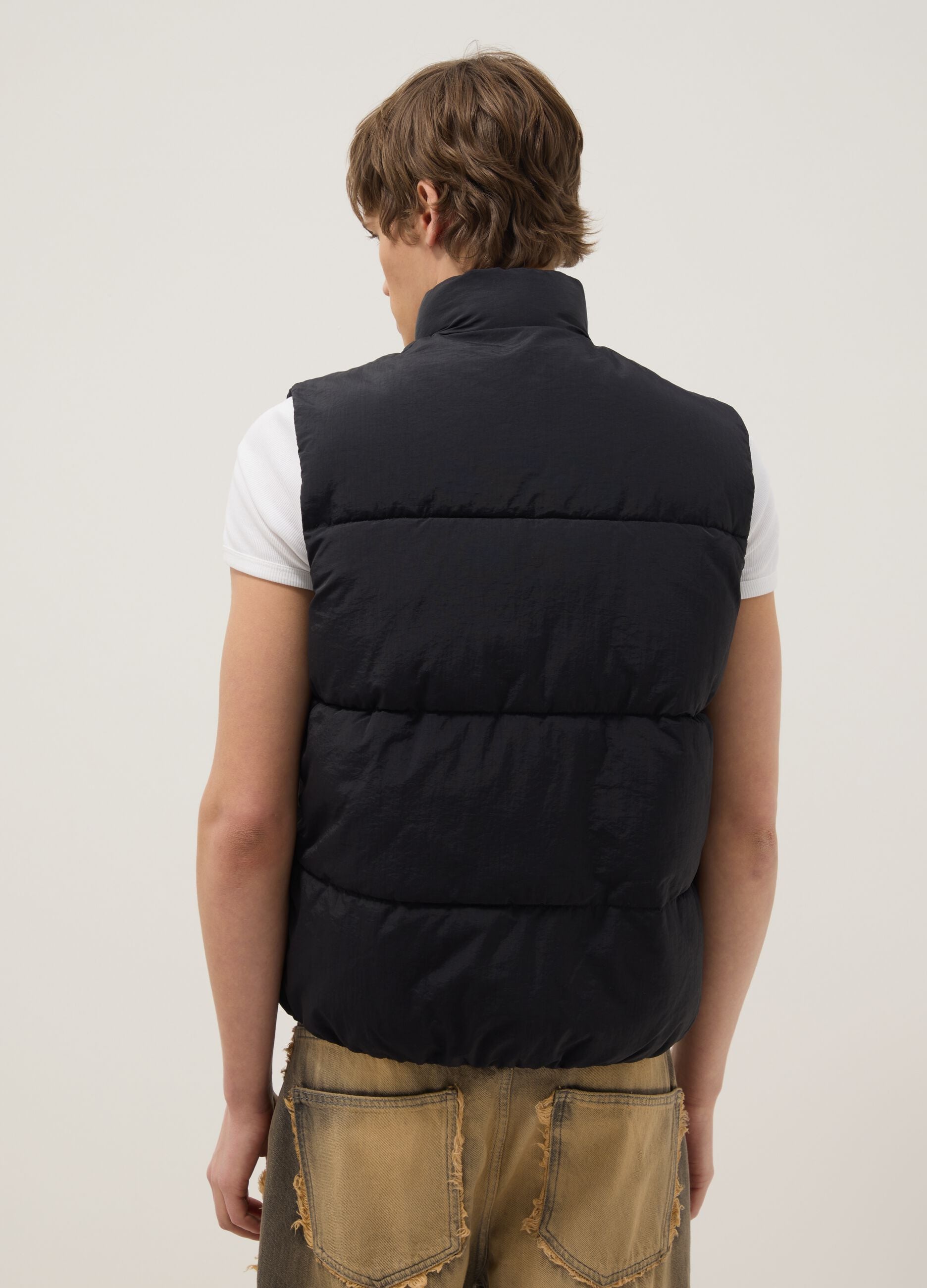 Black padded gilet regular fit with zip