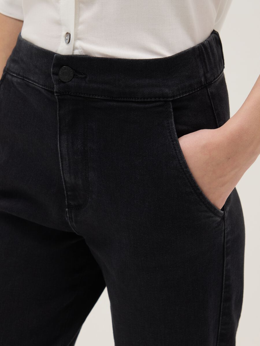 Black Cotton Blend Slim Fit Chino Trousers_3