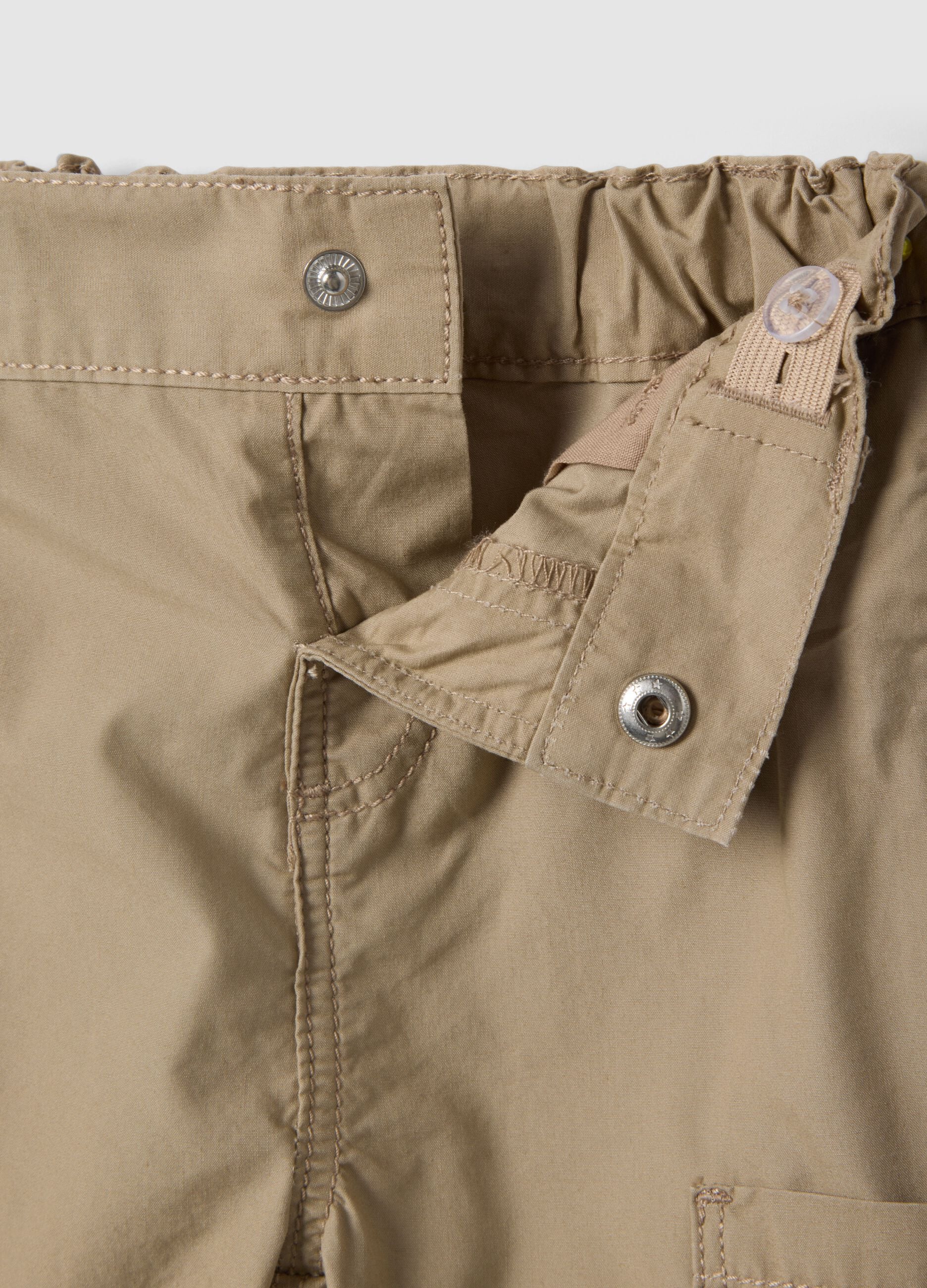 Children's beige pure cotton cargo trousers with regular fit