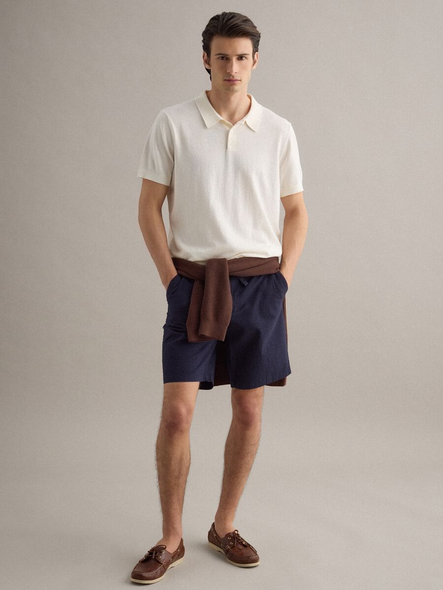 Blue stretch-cotton chino shorts, regular fit_0