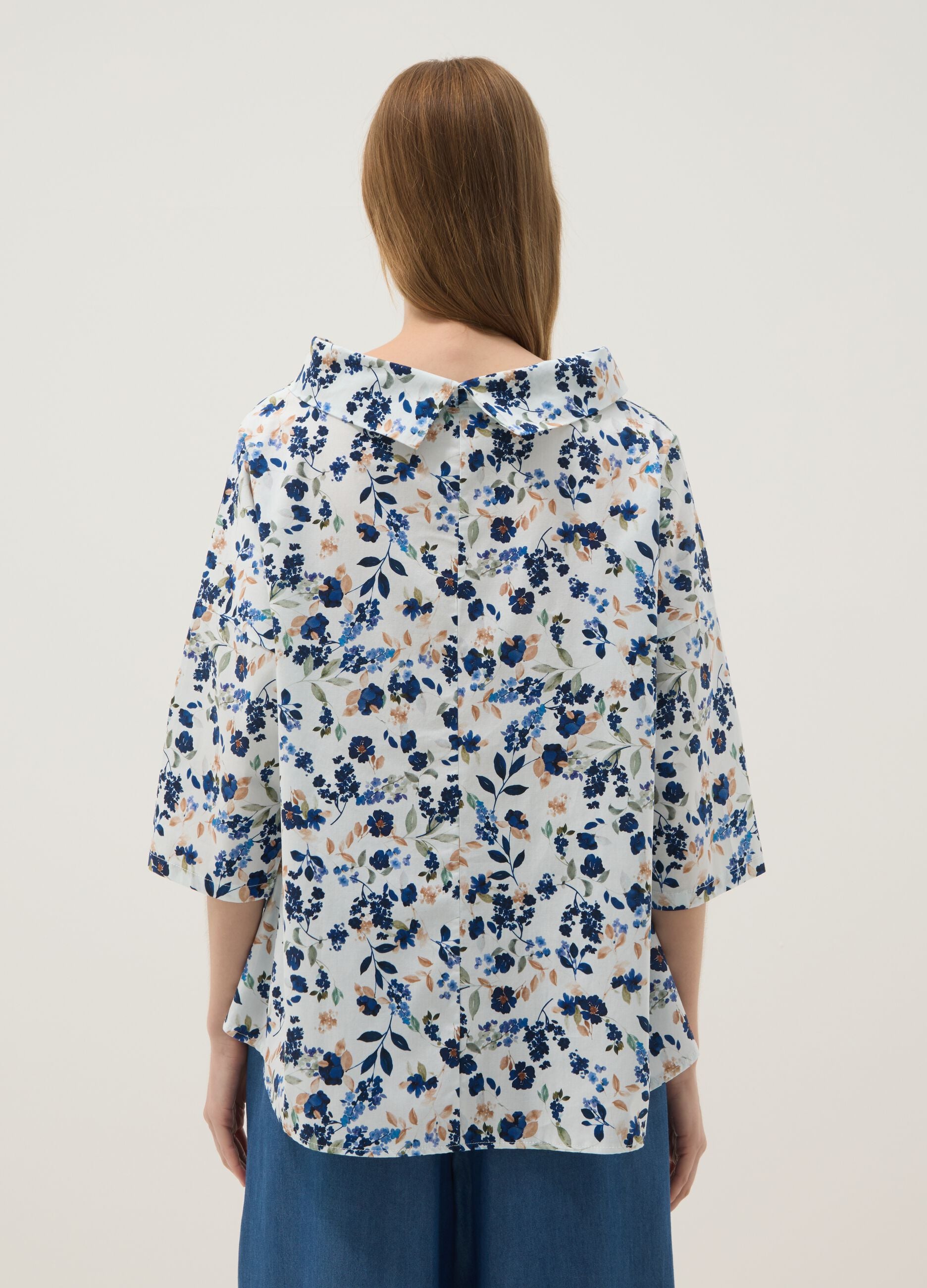 White floral stretch cotton blouse