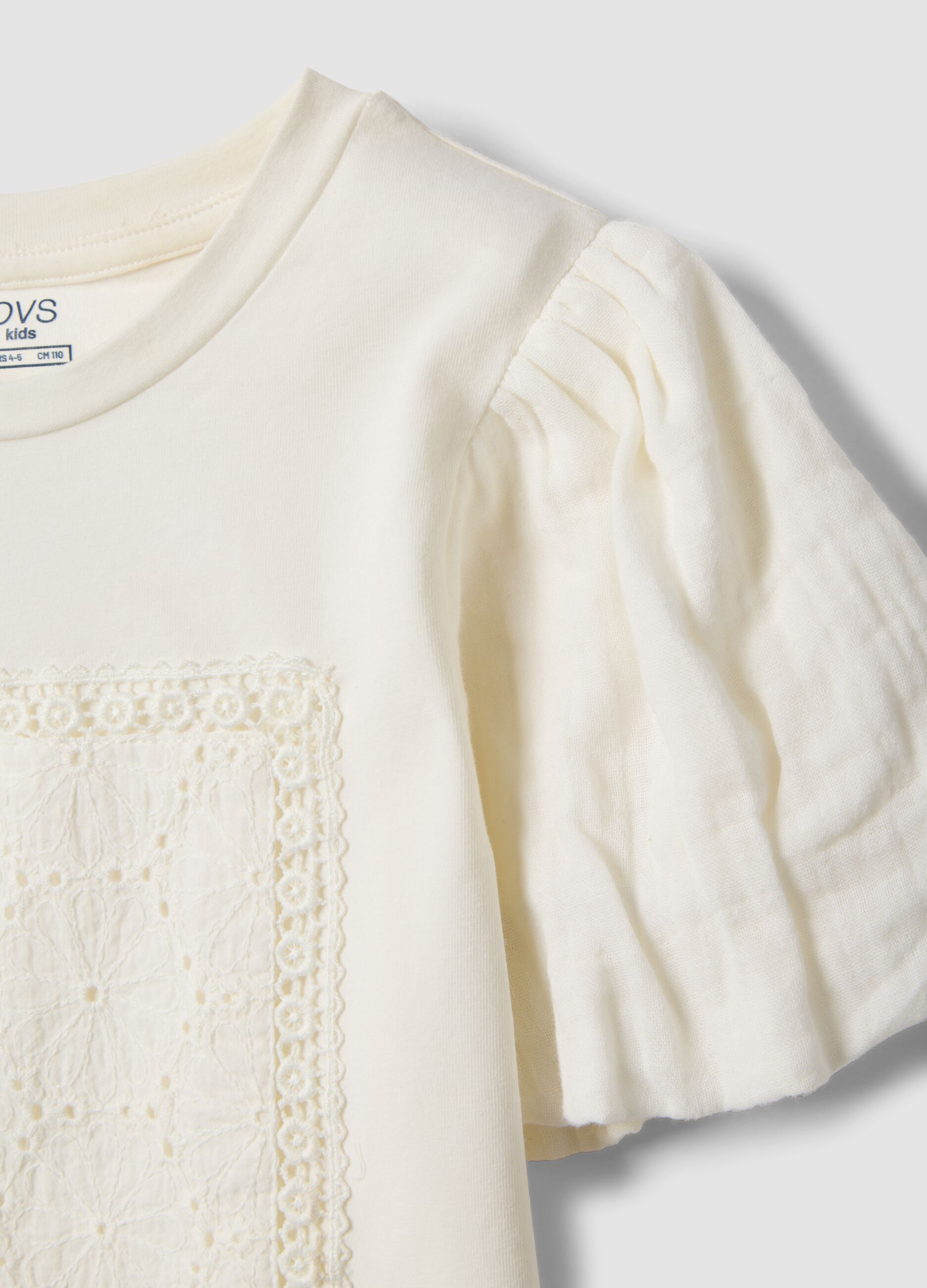 White stretch cotton girls' T-shirt with cut-out design