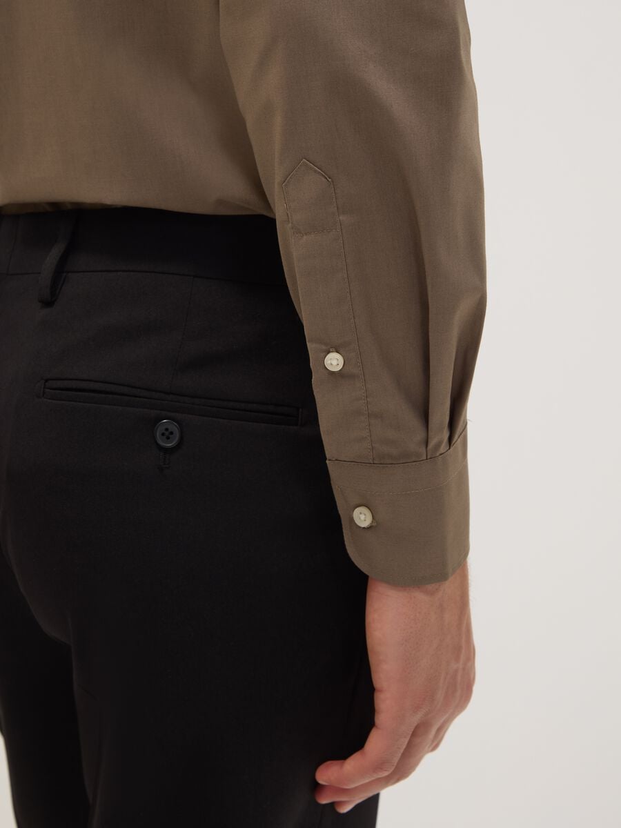 Brown regular-fit easy-iron button-down collar shirt_2