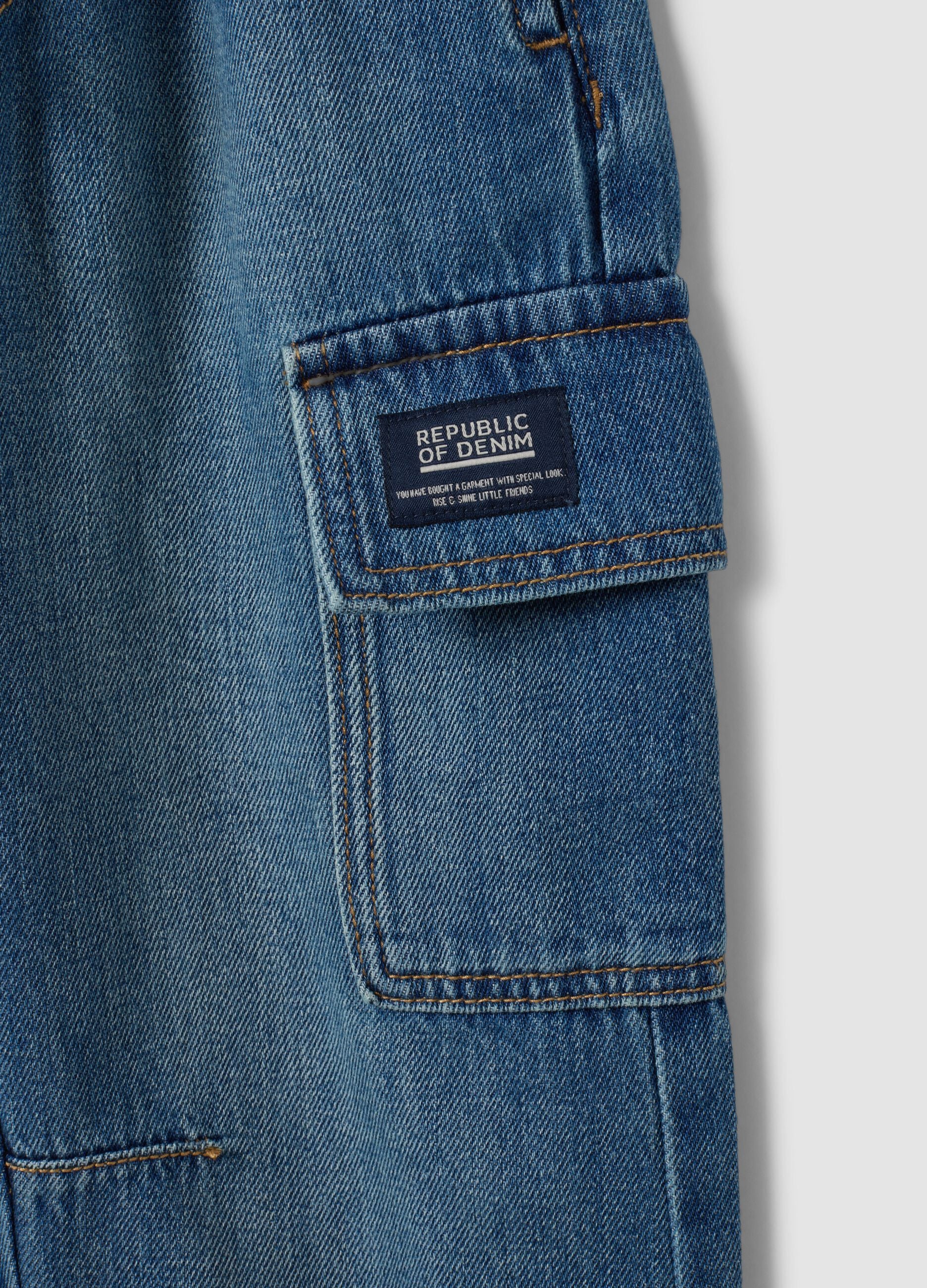 Light blue denim joggers in cotton-viscose blend with cargo pockets, relaxed fit
