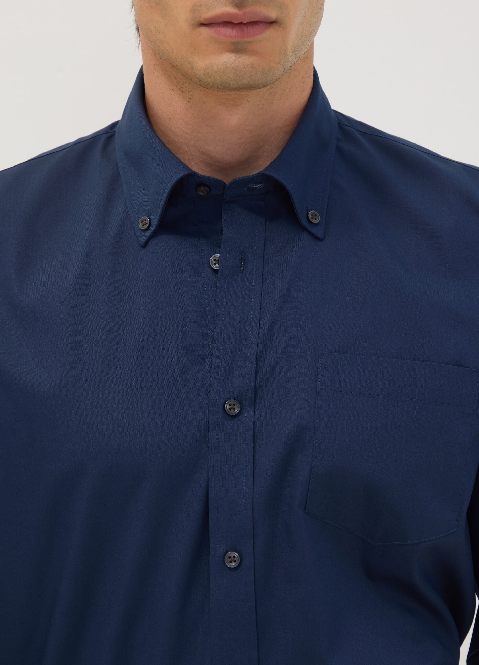 Blue regular-fit shirt with button-down collar, easy-iron