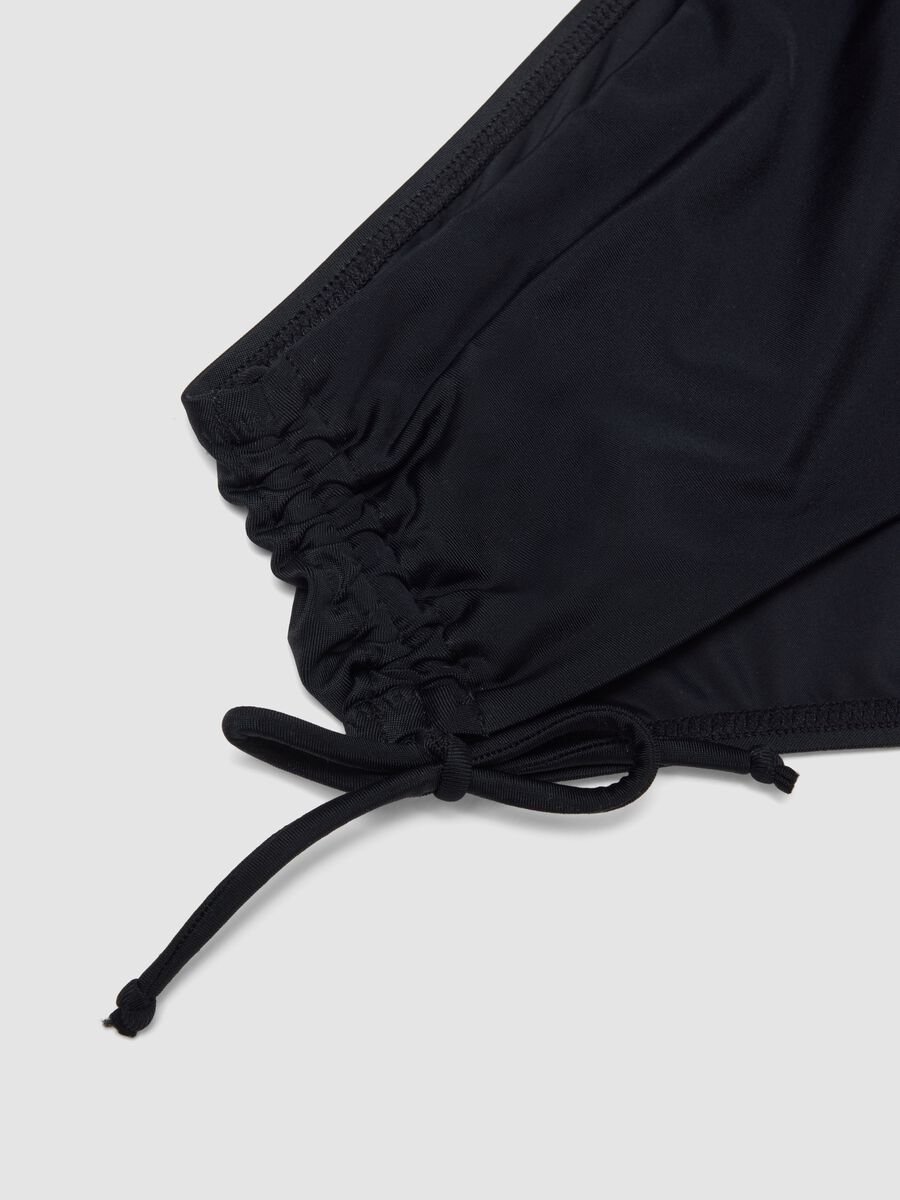 Black stretch bikini bottoms with ruched detailing_5