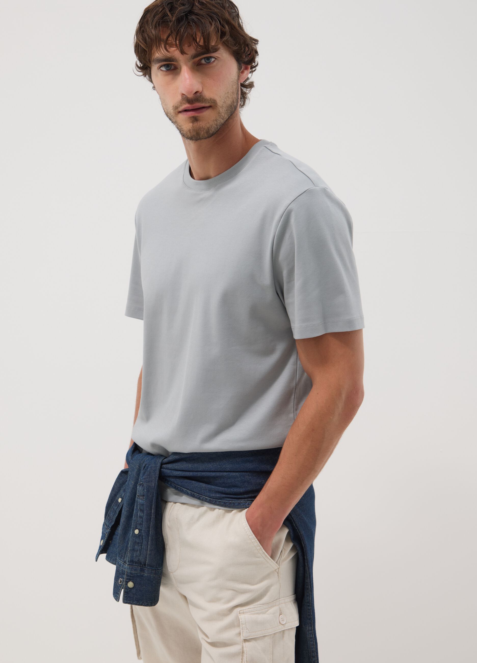Grey slim-fit T-shirt in pure mercerised cotton