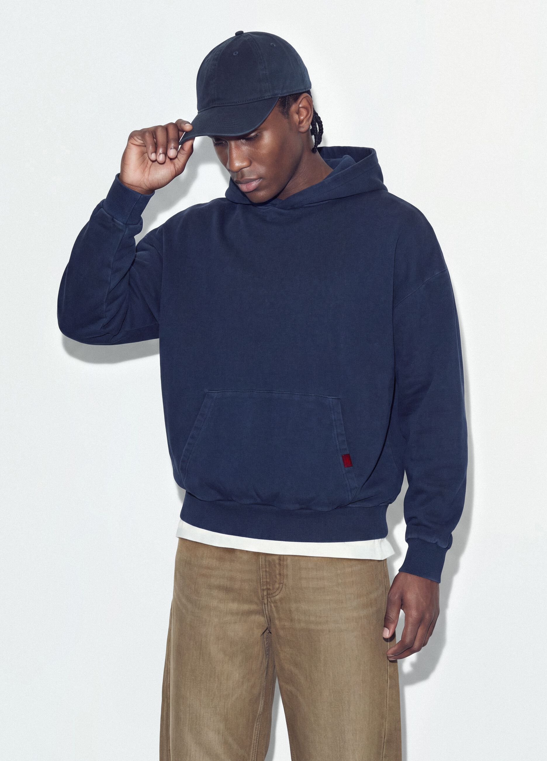 Navy pure cotton hoodie with oversized fit